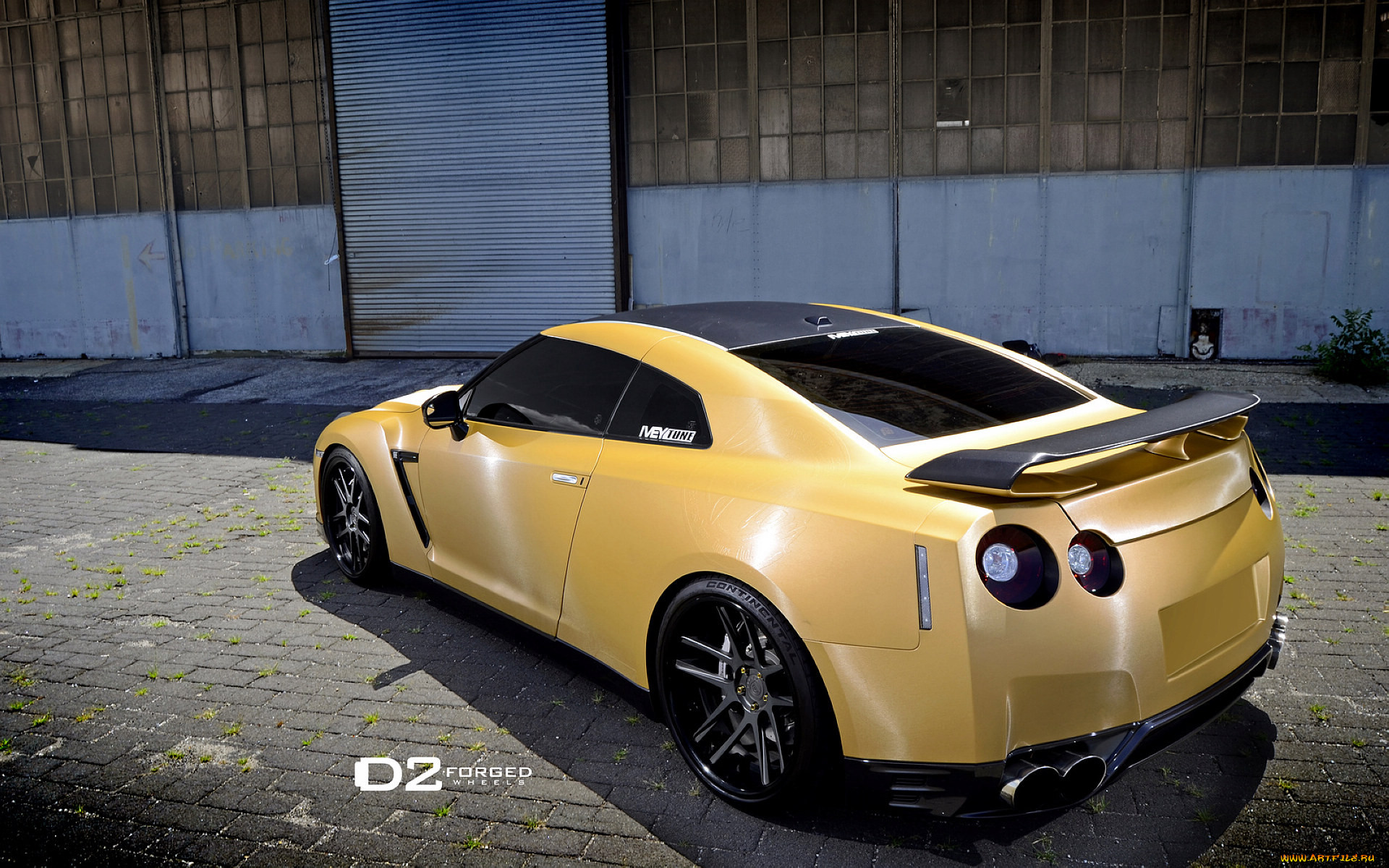 Nissan GTR Р·РѕР»РѕС‚РѕР№